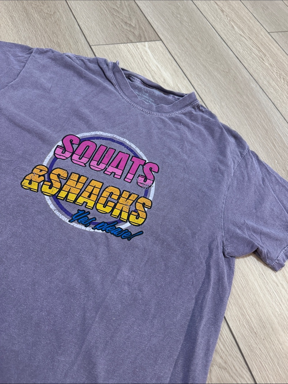 Peachy Athletics Squats & Snacks Spellout T-Shirt Sz S Logo Crossfit Workout
